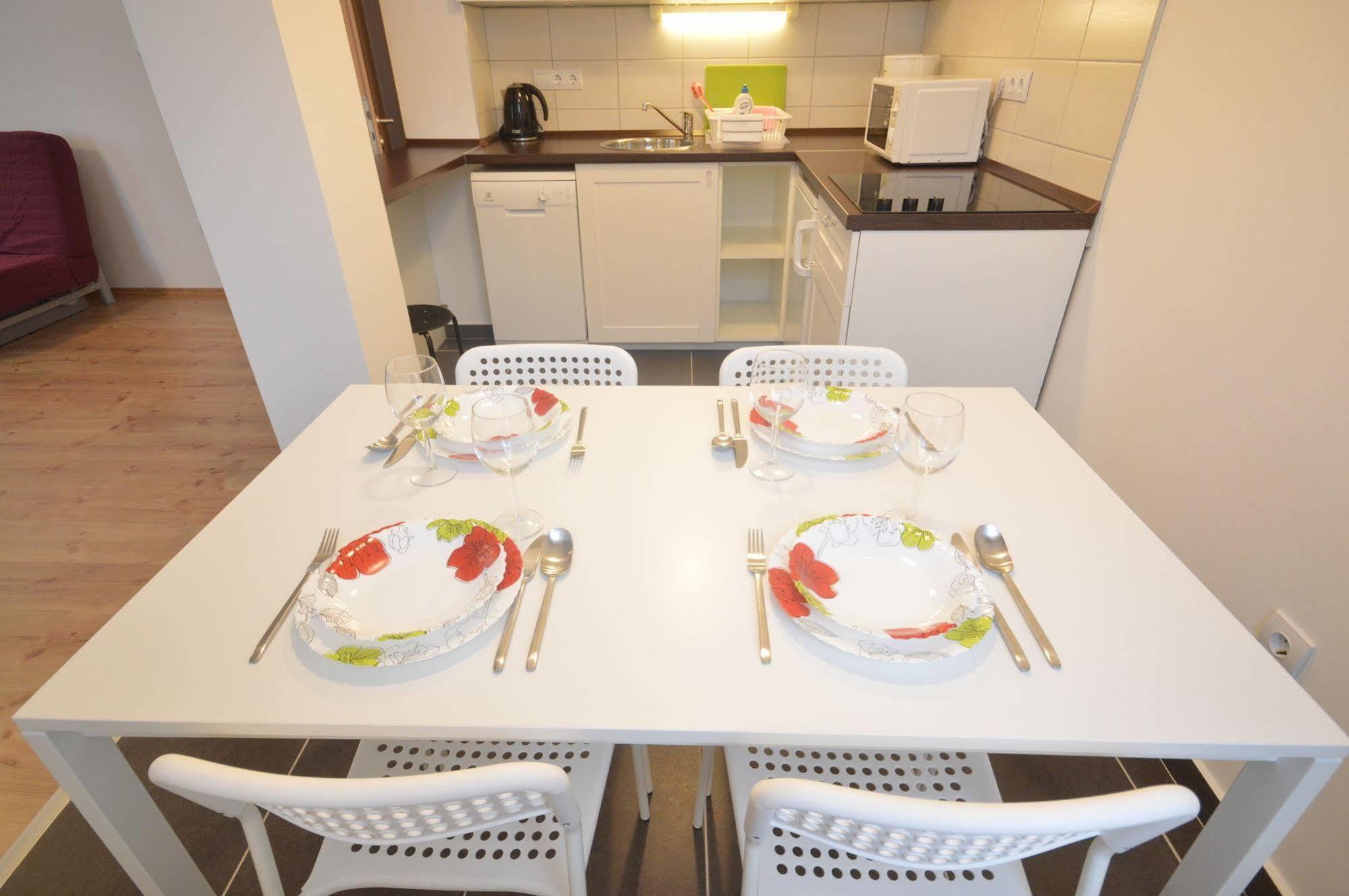 Toldi Apartments Печ Экстерьер фото